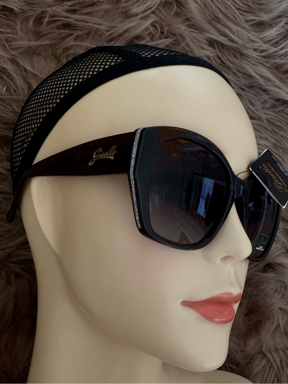 Futuristic sunglasses Giselle monogram silver glitter frame